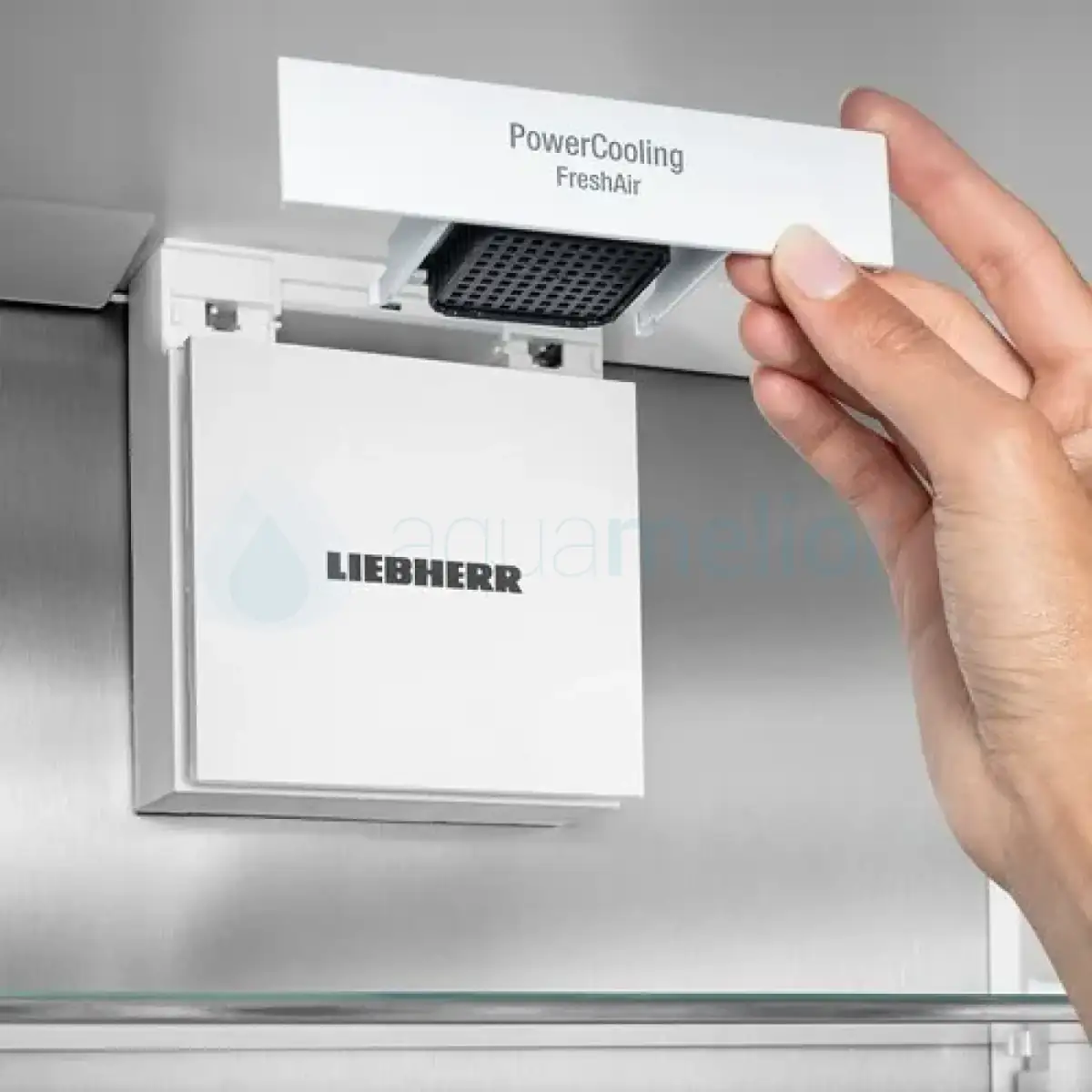 LIEBHERR 9096989 Filtr powietrza z aktywnym węglem do lodówki-1.webp